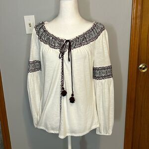 NWT White House Black Market WHBM Embroidered Boho Tassel Neck Blouse size Small